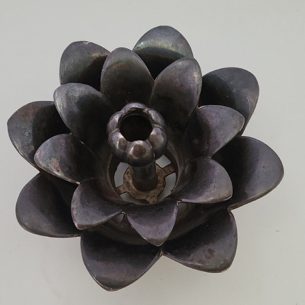 Wallace Silver Lotus Flower Frog - Picture 2 of 4